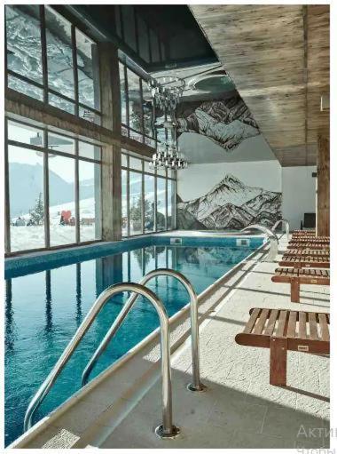 Crystal Deluxe, Four Seasons F2, New Gudauri Exterior foto